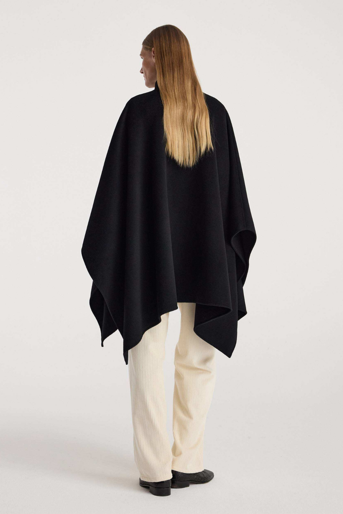 Double-Faced Pankou Poncho-Róhe-Boyds Philadelphia