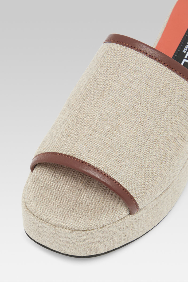 Adri Mules-Carel-Boyds Philadelphia