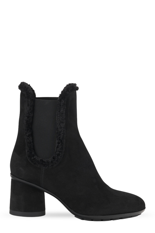 Curvy Yoghi Boot