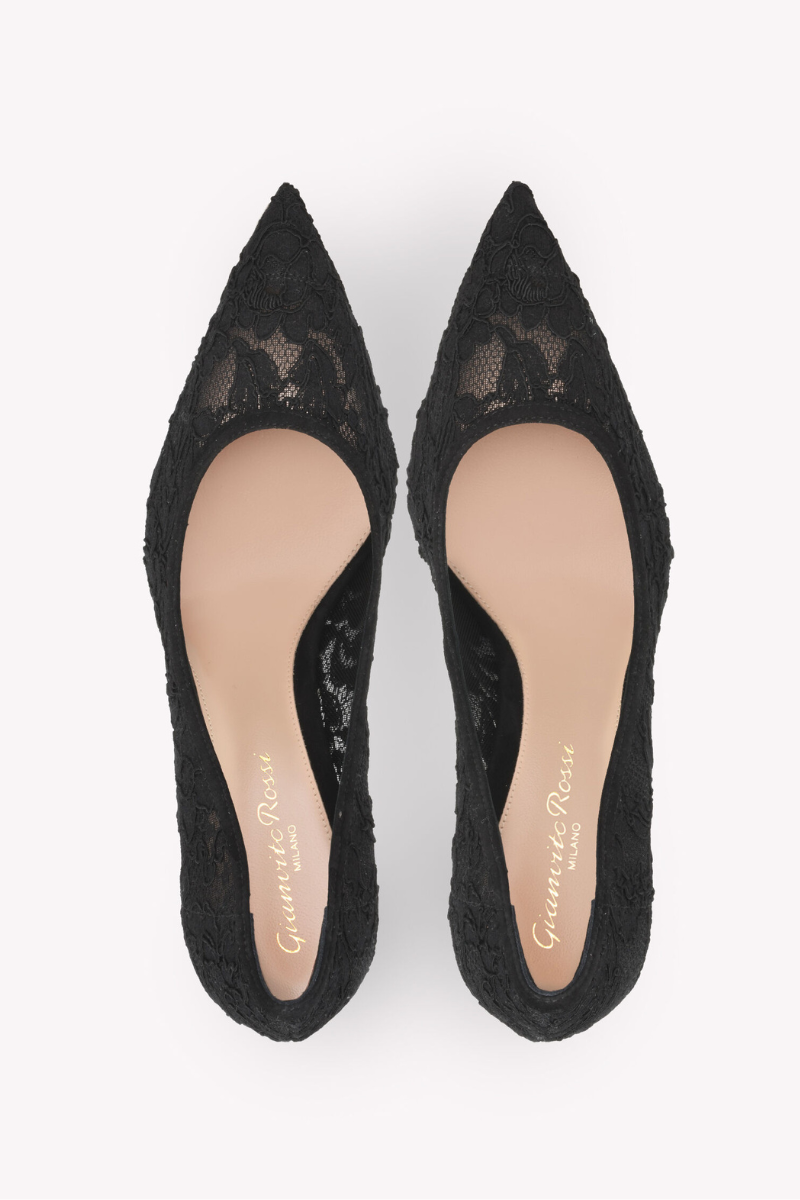 Claudia Pump-Gianvito Rossi-Boyds Philadelphia