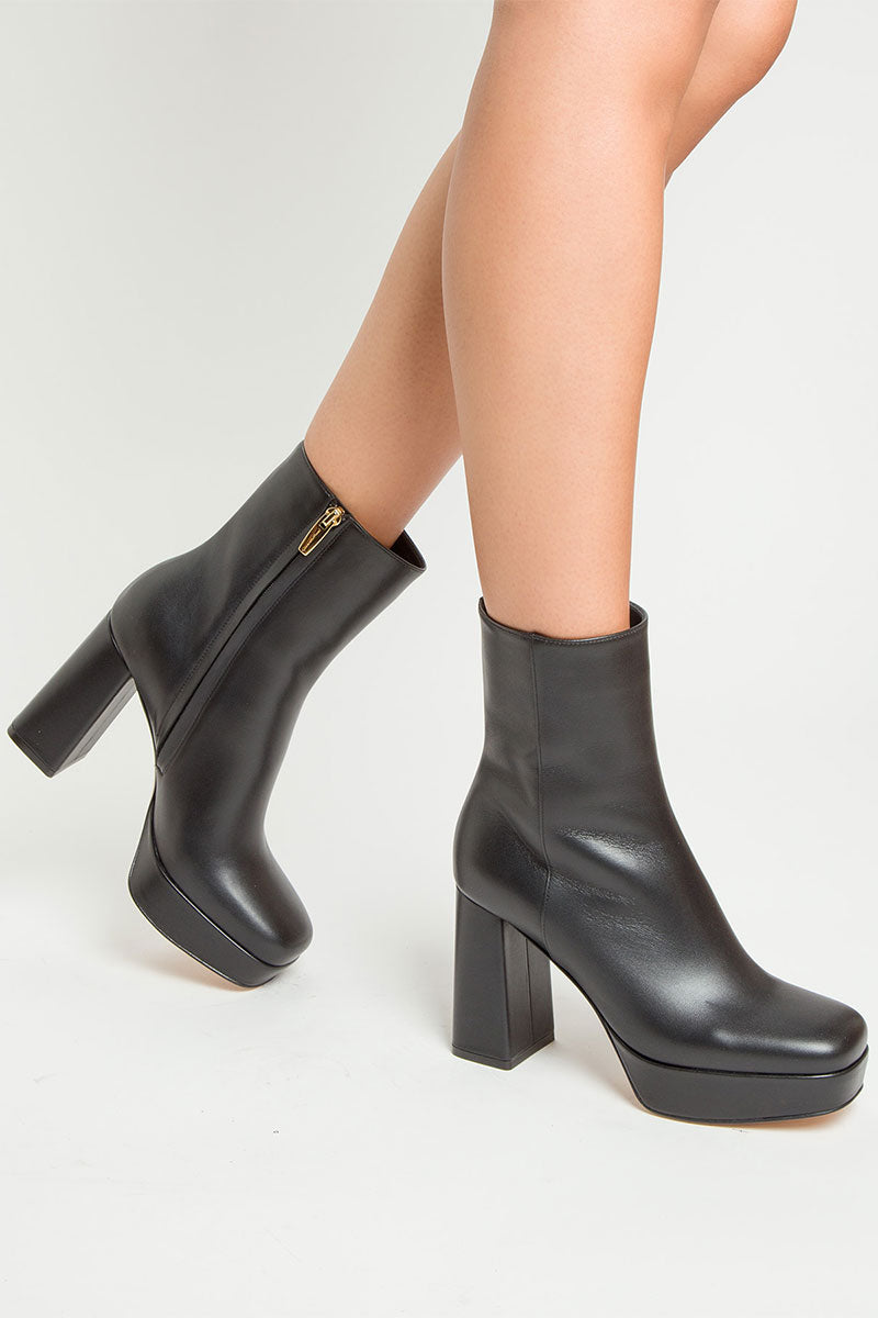 Daisen Ankle Boot-Gianvito Rossi-Boyds Philadelphia