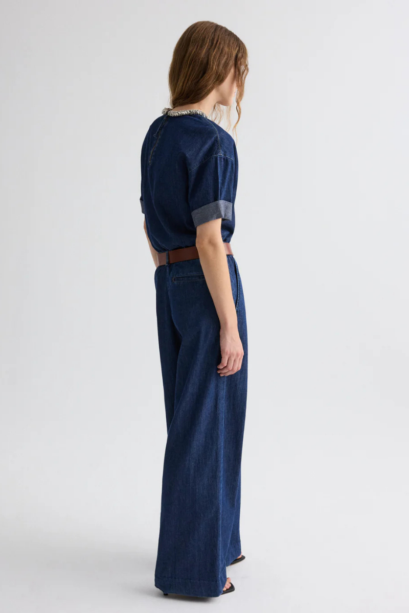 Ex T With Crystal Collar-TWP-Boyds Philadelphia