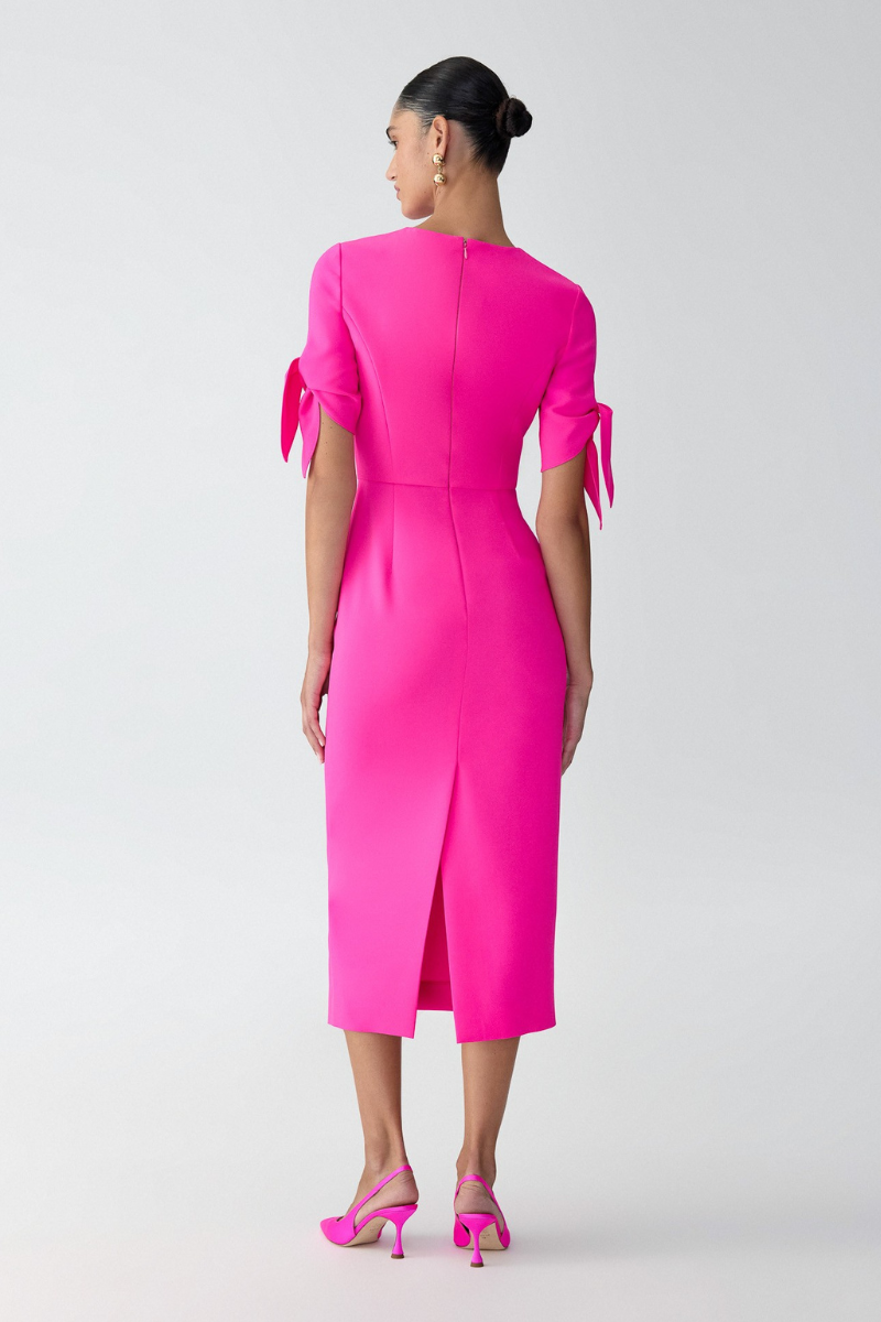 carolina herrera pink dress Carolina Herrera's FW 2022 Collection: Dresses, Bows, And Ruffles Galore
