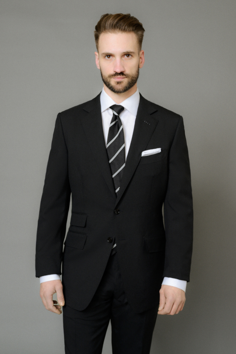 Black Suit-Tom Ford-Boyds Philadelphia